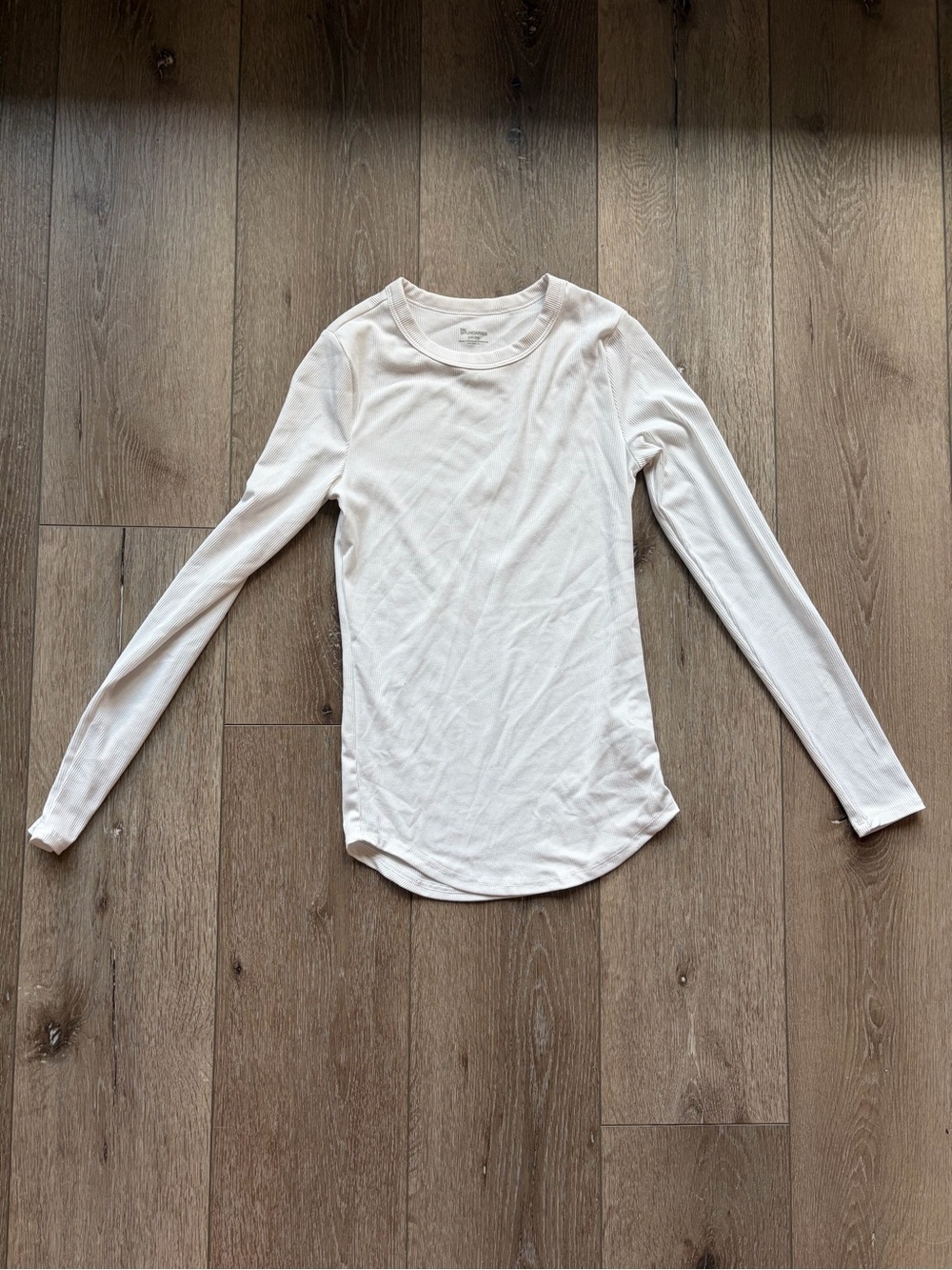 No Boundaries Long Sleeve White Crewneck Top sz. XXS